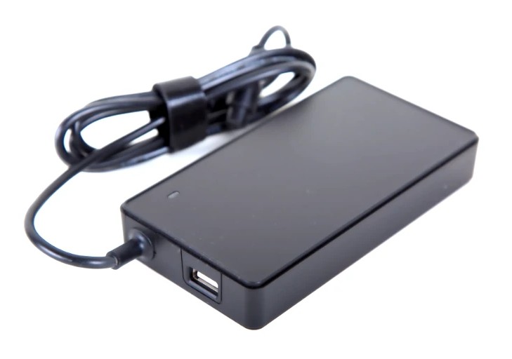 IGGUAL CARGADOR UNIVERSAL SLIM CUA-S-11T-90W