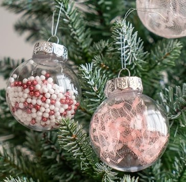 BOLAS DE NAVIDAD ACRÍLICAS TRANSPARENTES ROSA – PACK 24 UDS, 6 CM