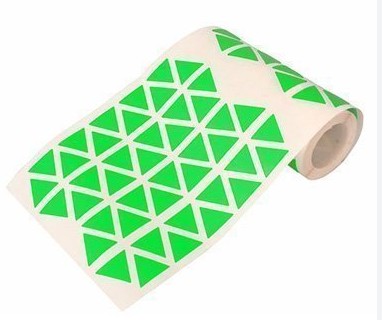 GOMETS TRIÁNGULO MEDIANO 15 × 15 × 15 MM VERDE INETA