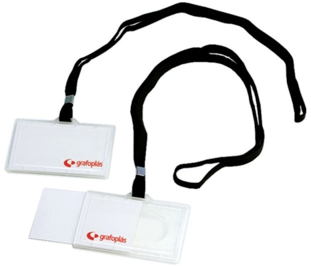 FUNDA PORTACARNET DE CONGRESO PVC 65 × 95 MM CON CORDÓN – GRAFOPLÁS